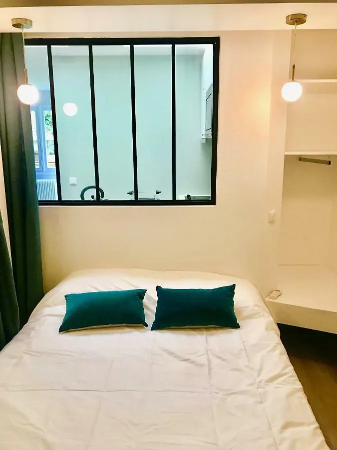 Apartman 3 Bedrooms Tour Eiffel + Parking