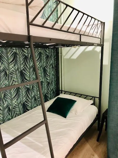3 Bedrooms Tour Eiffel + Parking * Párizs