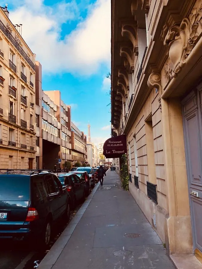 3 Bedrooms Tour Eiffel + Parking 아파트 *